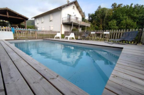 Appartement au calme avec vue et piscine au coeur du pays basque